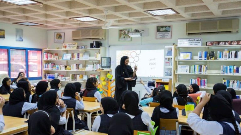 متحدہ عرب امارات کے اسکول کی عمارت