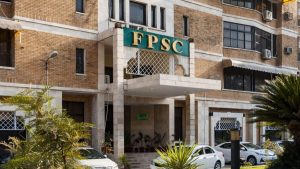 FPSC کا لوگو اور آن لائن ملازمتوں کا اشتہار