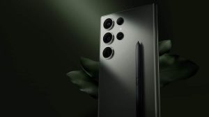 متعدد سام سنگ گلیکسی فونز کی تصاویر جن میں Z Fold3 اور Z Flip3 شامل ہیں