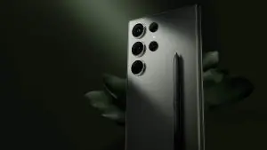 متعدد سام سنگ گلیکسی فونز کی تصاویر جن میں Z Fold3 اور Z Flip3 شامل ہیں