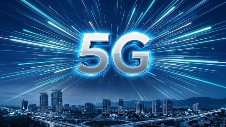 پاکستان میں 5G سیل ٹاورز اور اسمارٹ فون دکھاتا منظر