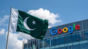 میجر جنرل (ر) حفیظ الرحمن گوگل کے ڈیجیٹل پاسبان پروگرام کے آغاز کے موقع پر گفتگو کر رہے ہیں