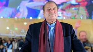 پاکستان انسٹی ٹیوٹ آف میڈیکل سائنسز ہسپتال کی عمارت کا بیرونی منظر