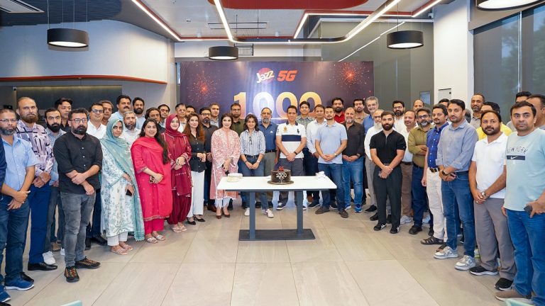 جاز کے 5 جی نیٹ ورک ٹاورز اور کنیکٹیویٹی کی نمائندہ تصویر