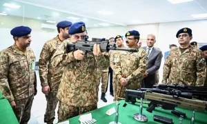 فیلڈ مارشل عاصم منیر پاکستان آرڈیننس فیکٹری واہ کے ہال میں دورے کے دوران