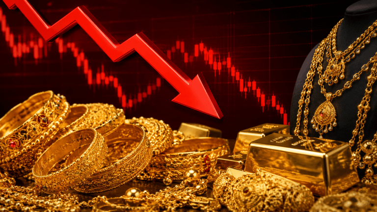 سونے کے زیورات کے قریب قیمتوں کی فہرست دکھاتی ہوئی تصویر