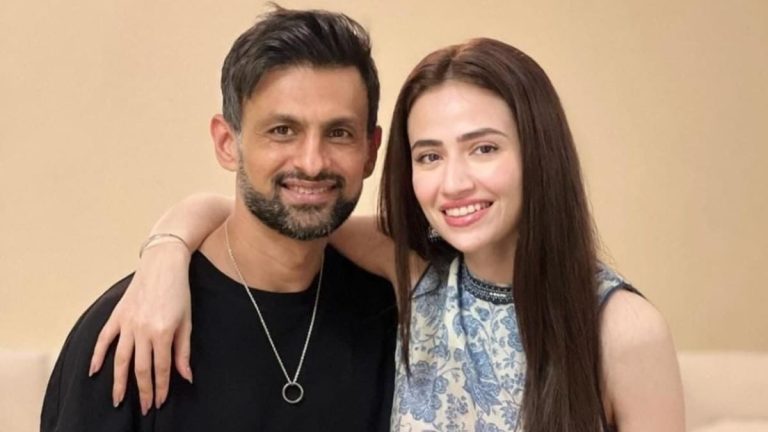 شعیب ملک ٹی وی پروگرام میں گفتگو کرتے ہوئے