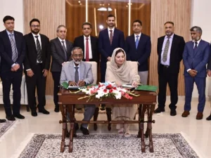 پاکستان ایٹامک انرجی کمیشن اور پاکستان اسٹیٹ آئل کے درمیان معاہدے کی علامتی تصویر