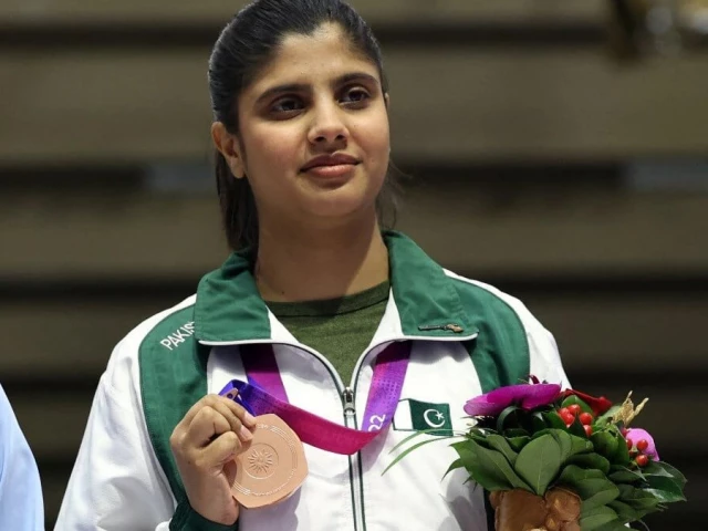 پاکستانی کھلاڑیوں اور کوچز کی تربیتی کیمپ کی فوٹو جس میں ایشین گیمز کی تیاری دکھائی دے رہی ہے