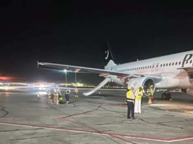 پی آئی اے ایئر بس طیارہ جدہ ہوائی اڈے پر ایمرجنسی انخلا کے دوران