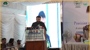 سکشن ٹرک اور سینیٹیشن مشینیں بلیٹن اسٹائل میں قطار میں