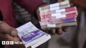 اٹک جیل سپرنٹنڈنٹ عمران برتھ کی مبینہ رشوت پیشکش کے بعد گرفتاری سے متعلق تصویر کا متحرک منظر