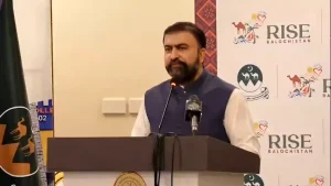 چیف منسٹر بلوچستان خواتین کو ہنر سکھانے کے پروگرام کا بیان دیتے ہوئے