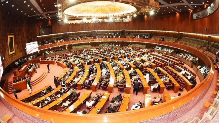 قومی اسمبلی کے رواں اجلاس میں توسیع کا فیصلہ، پارلیمانی ذرائع | لمحہ نیوز