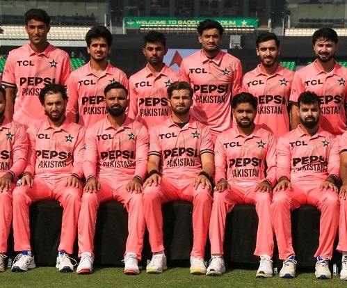 کپتان شاہین نے ٹیم میں دو تبدیلیاں کیں؛ شاداب پہلے دو میچز غیر حاضر رہنے کے بعد شامل | لمحہ نیوز